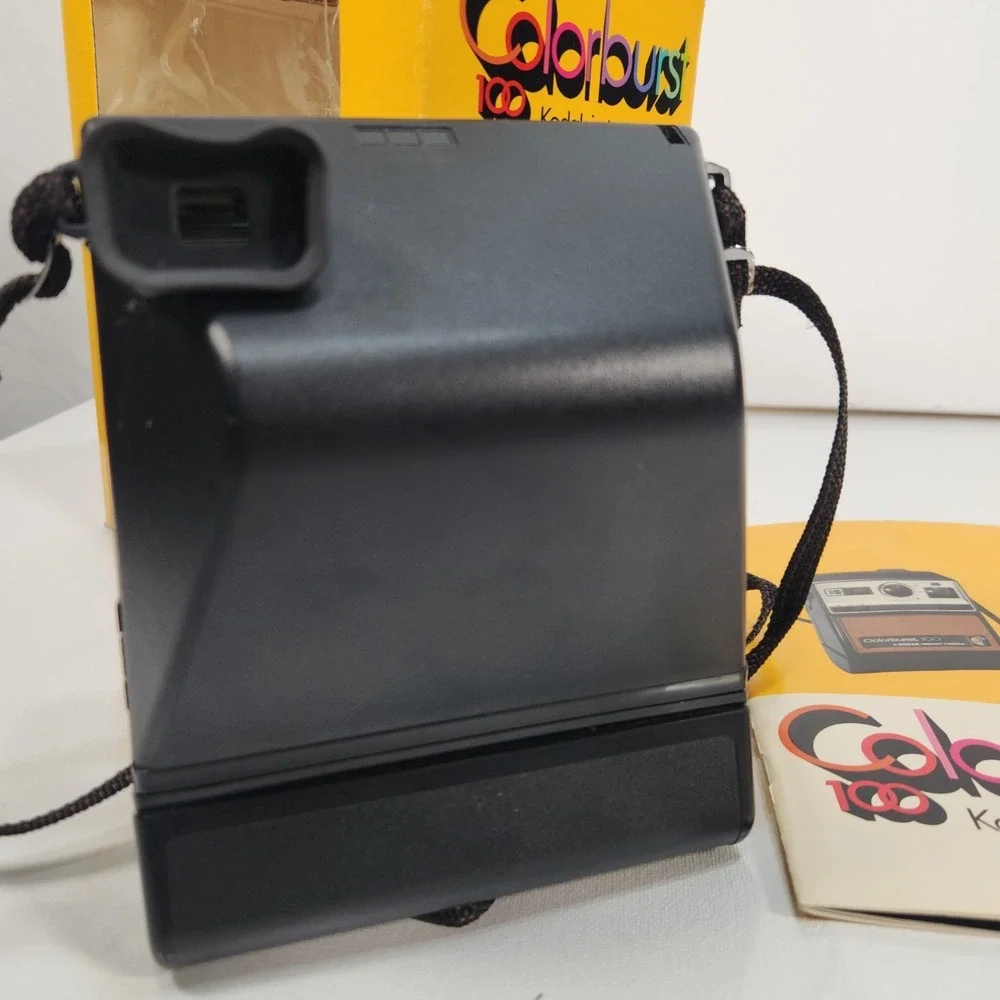 Vintage 1978 Kodak Colorburst 100 Instant Camera w/ Box and Manual‎